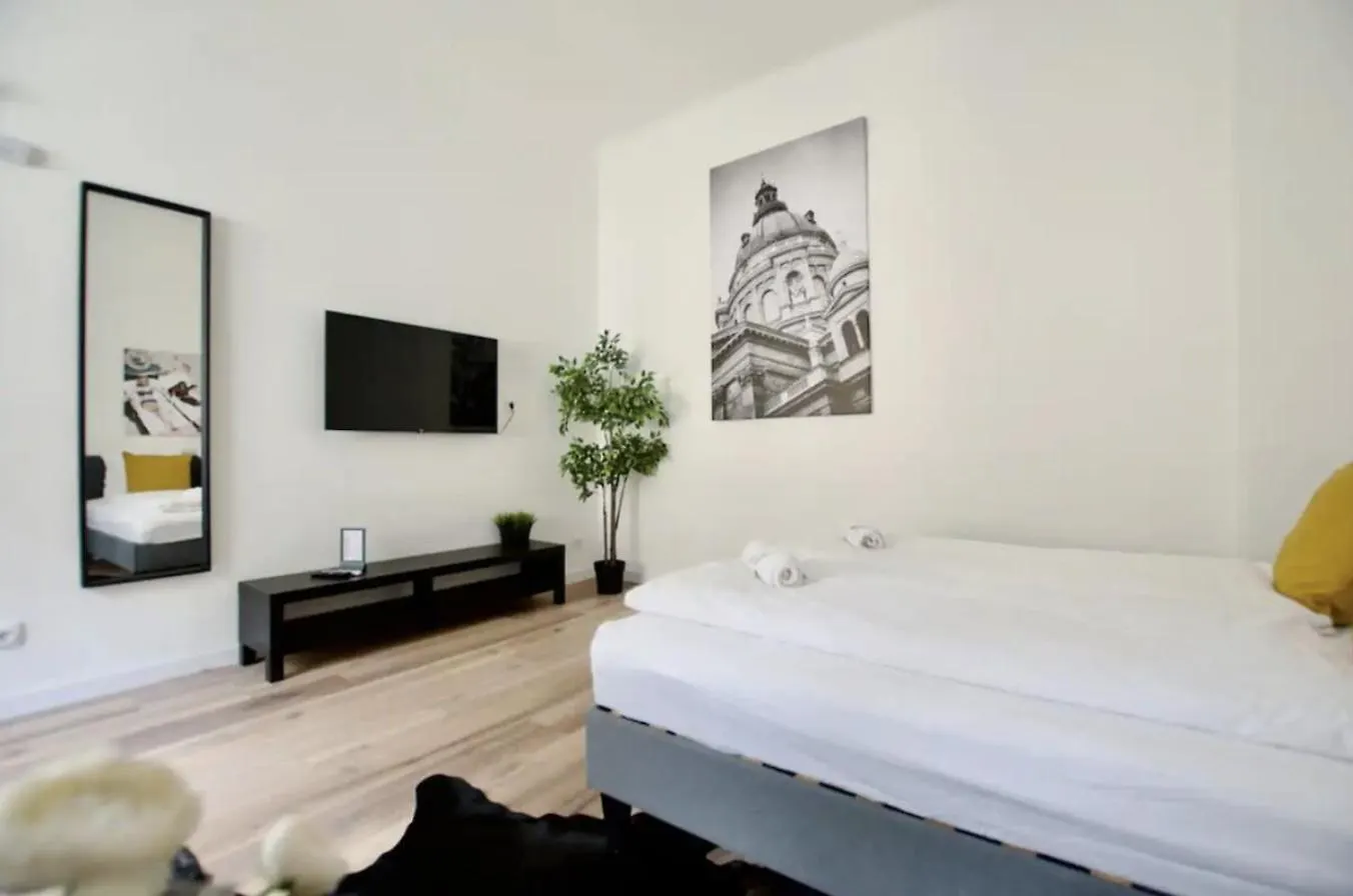 Standard Apartment By Hi5 - Rakoczi 23 Studio Boedapest